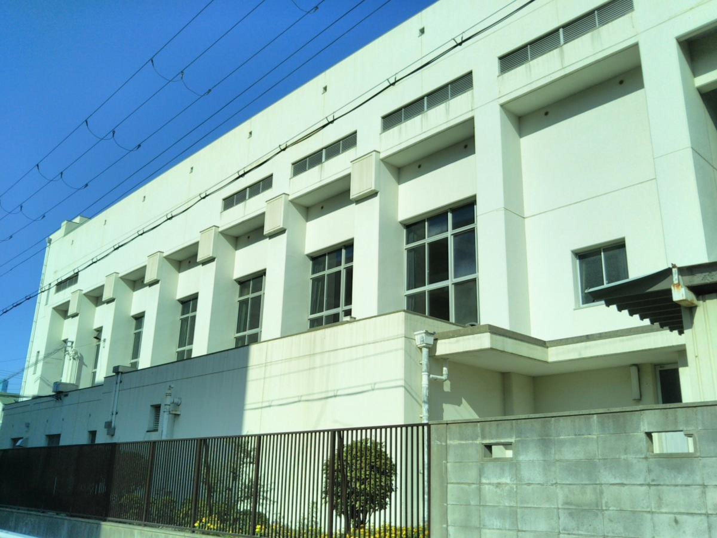 大阪 市立 梅香 中学校