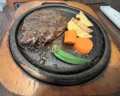 レストラン蜂