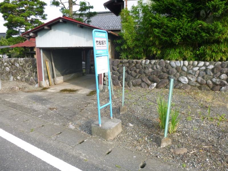バス停外観