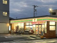 セブンイレブン　蕨市役所通り店