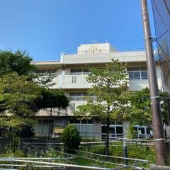 つづきの丘小学校