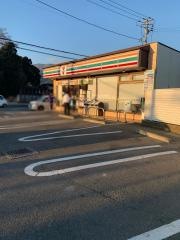 セブンイレブン　秦野堀山下店