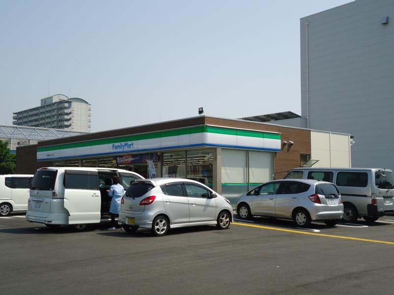 ファミリーマート泉佐野りんくう店