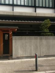 荒井屋牛鍋店本店