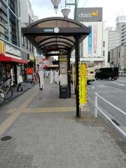 「西八王子駅北口」バス停留所