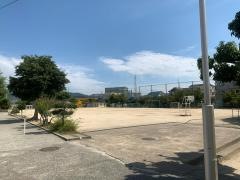 春日小学校