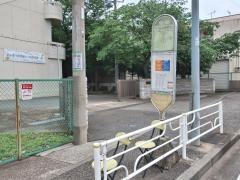 「菅田中学校前」バス停留所