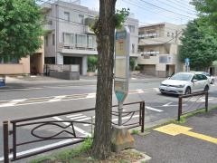 「宮前平小学校」バス停留所