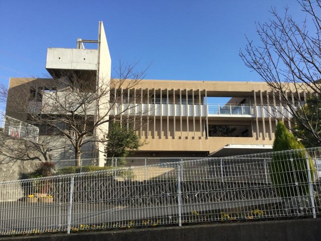 ライフヒルズ舞岡苑