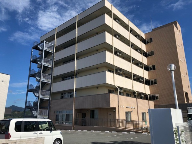 介護老人保健施設　田辺すみれ苑 施設外観