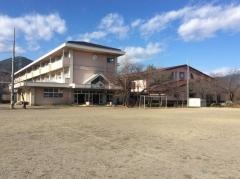 川西小学校