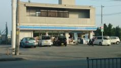 ローソン 西原津花波店