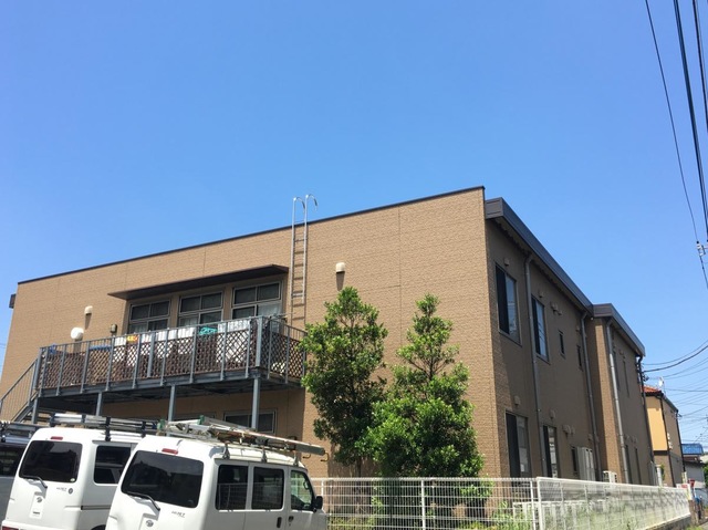 愛の家グループホームさいたま中島の南側からの建物外観