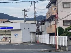ローソン　福岡歯科大前店