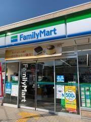 ファミリーマート　生駒俵口店