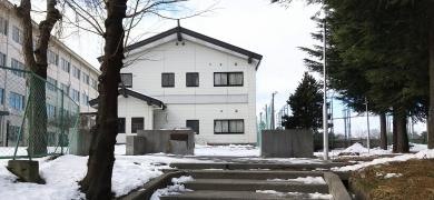 八戸市立長者中学校