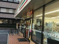 セブンイレブン　名古屋鶴舞2丁目店