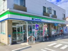 ファミリーマート　青森青大前店