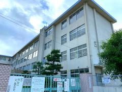 石丸小学校