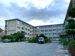 石丸小学校