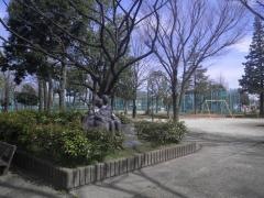 入谷中央公園