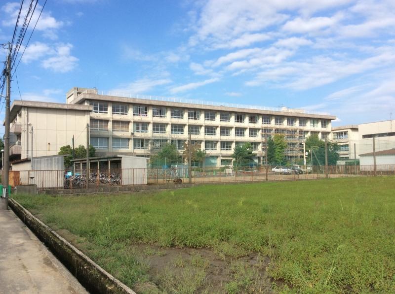 三中