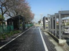 「東田中駅」バス停留所