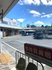 「学園前駅(南)」バス停留所