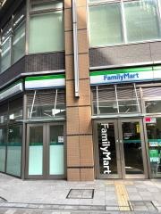 ファミリーマート　北戸田駅前店