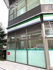 ファミリーマート　北戸田駅前店