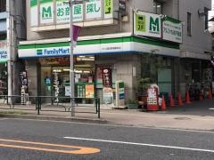 ファミリーマート　メトロ高田馬場駅前店