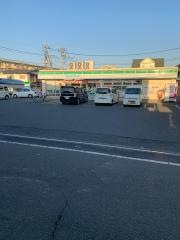 ファミリーマート　サンズ相模台五丁目店