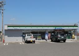 ファミリーマート　鈴鹿千代崎店