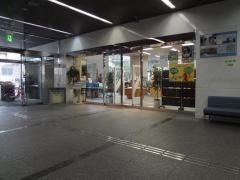 八尾市立山本図書館