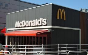 マクドナルド　南千住駅店