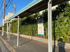 「県立総合体育館前」バス停留所