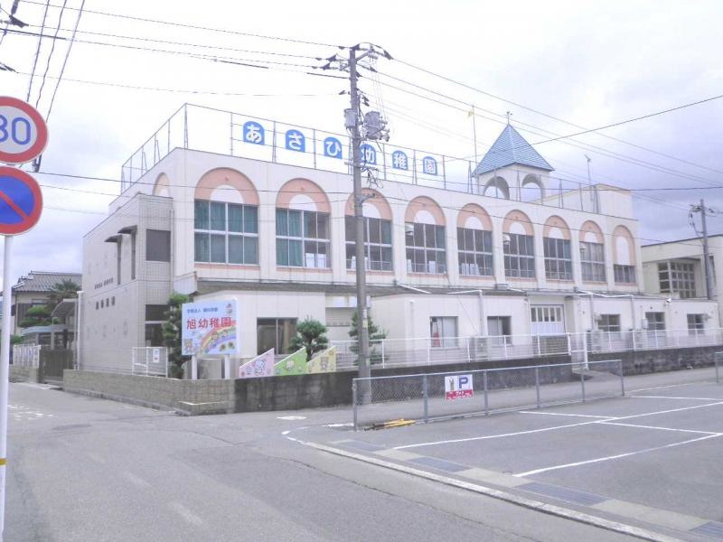 旭幼稚園後方から