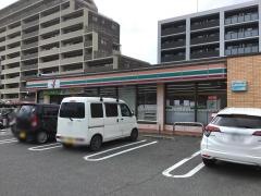 セブンイレブン　福岡周船寺1丁目店