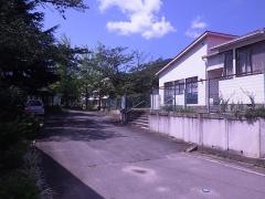 「小坂小学校」バス停留所
