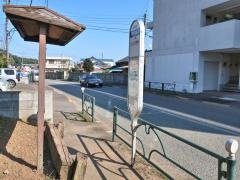 「中小比企」バス停留所