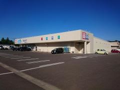 ウエルシア　鶴岡砂田町店