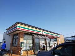 セブンイレブン　燕東太田店