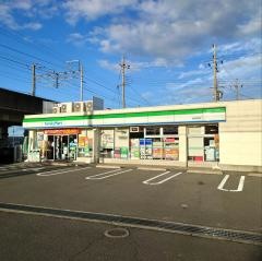 ファミリーマート　交野星田店