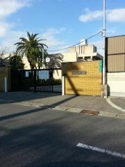 平岡小学校