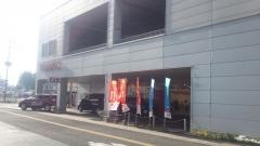 日産プリンス福岡長住店