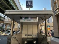 阿波座駅