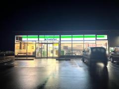 ファミリーマート　近江八幡白王町店