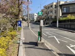 「住吉本町３丁目」バス停留所