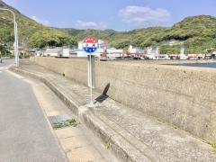 「小浦」バス停留所