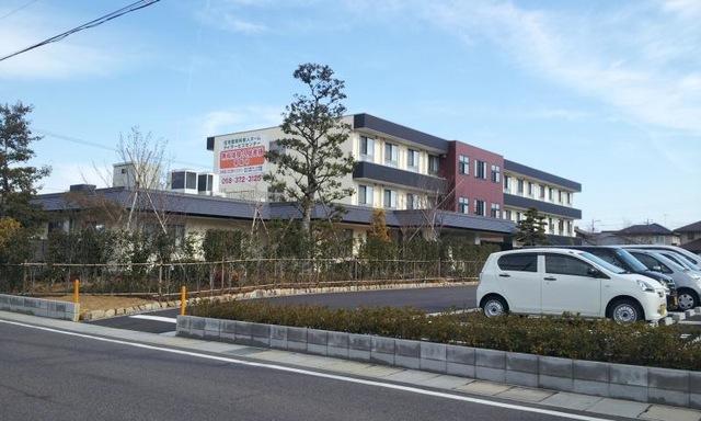 ゆかりの郷 ホーム花園 建物全景